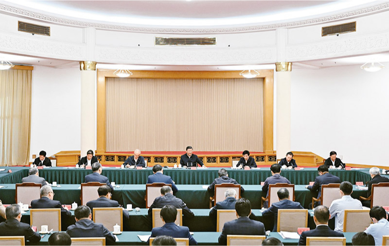 　2024年5月23日下午，中共中央總書記、國家主席、中央軍委主席習(xí)近平在山東省濟(jì)南市主持召開企業(yè)和專家座談會并發(fā)表重要講話。 新華社記者 謝環(huán)馳/攝